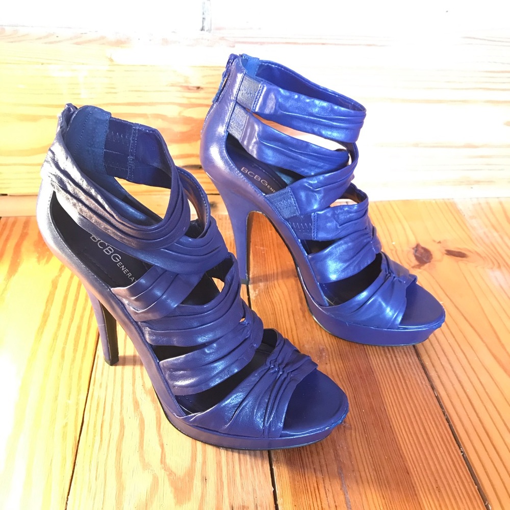 BCBGeneration Blue Fusion Plush Nappa Heel EUC 7.5 - Picture 2 of 16